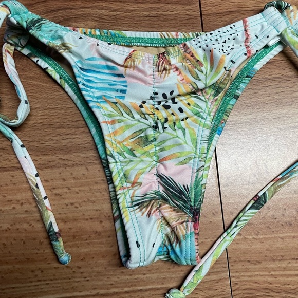 Beach Palm Tree Brazilian Bikini Bottom - Picture 3 of 4
